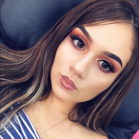 Meet your Posher, Yareli - Picture 1 of 1